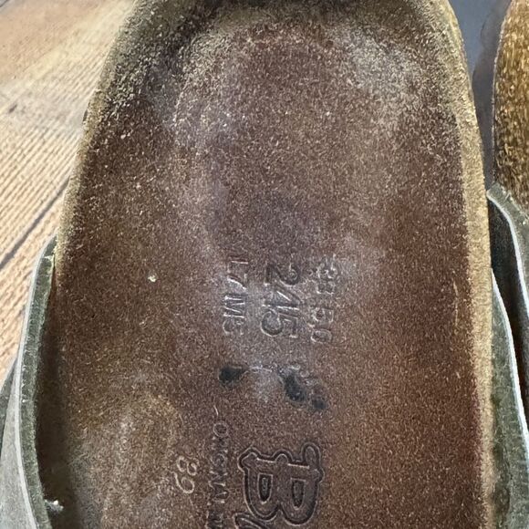 Birkenstock Birkis Boston
Suede Taupe clog ladies 7 mens 5 - Picture 8 of 13